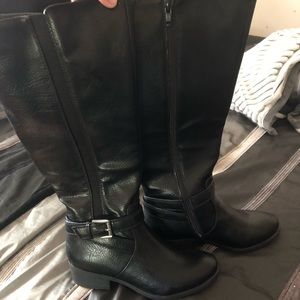 Black boots